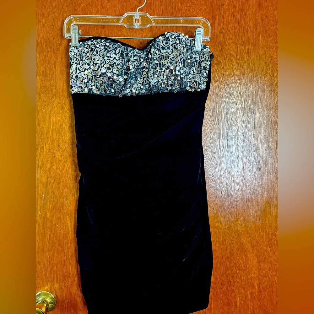 Ruby Rox sequin top Minidress - Picture 6 of 6